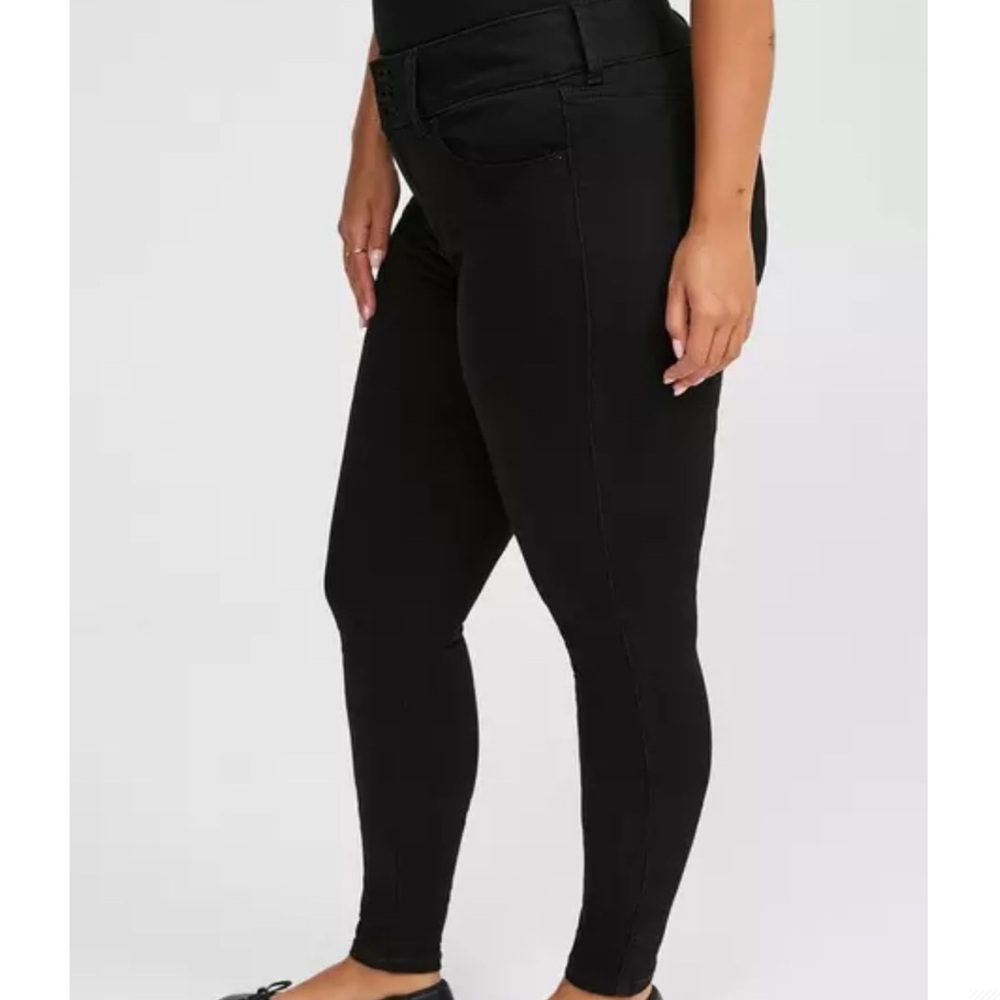 NWT Torrid Skinny Jegging High Rise Jeans - Picture 3 of 6